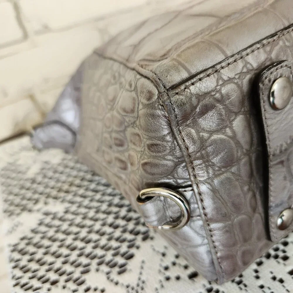 Euc Coach Ashley Crocodile Embossed Silver Leather Shoulder Bag